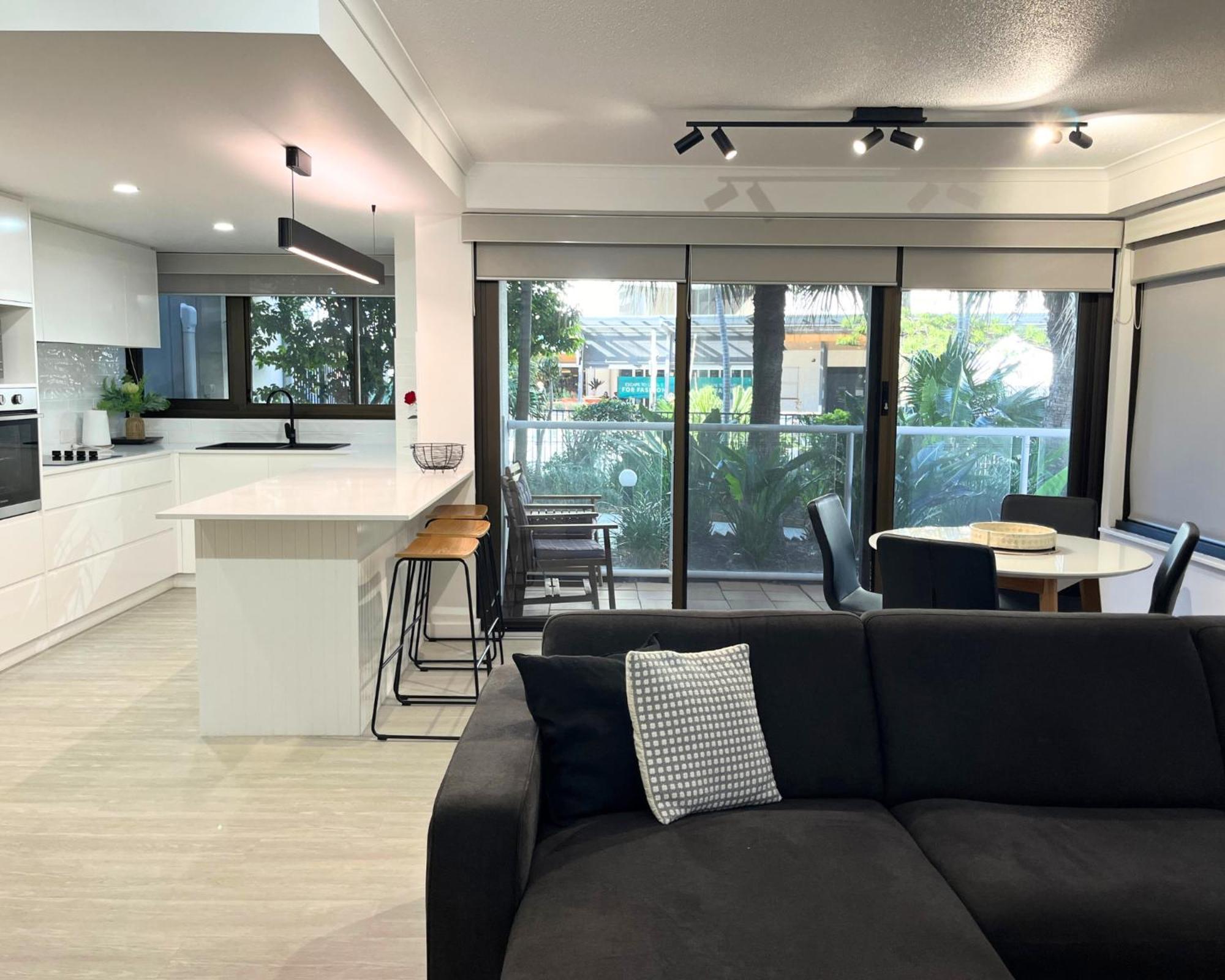 South Pacific Plaza - Official Aparthotel Broadbeach Exterior photo